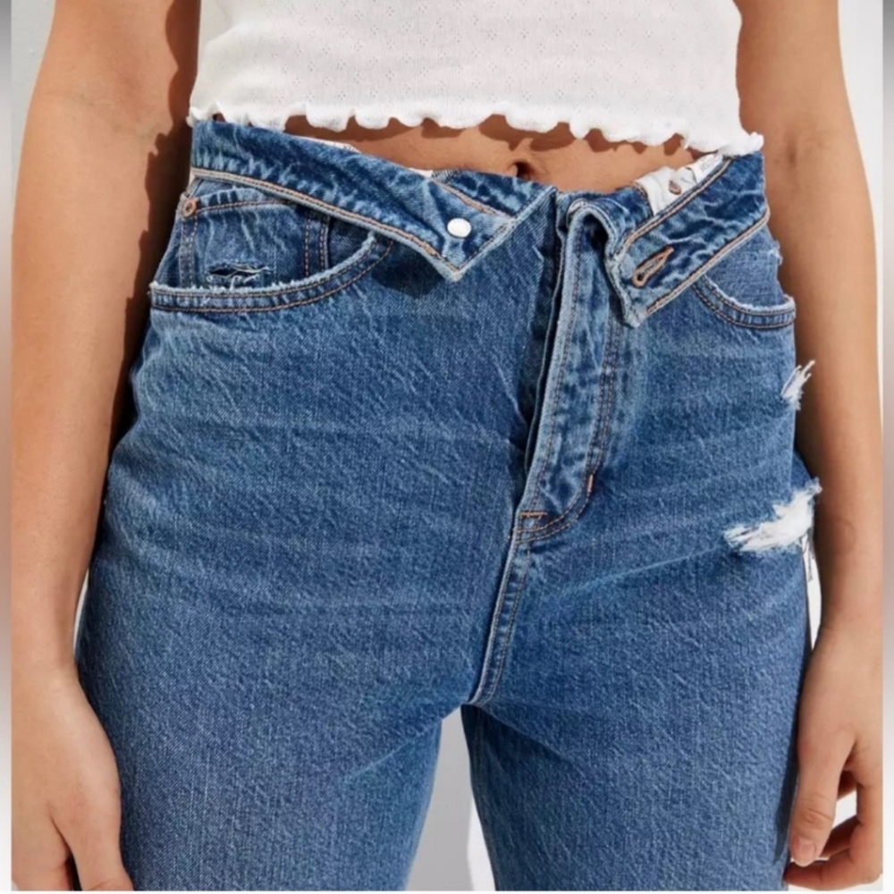 American Eagle baggy jeans